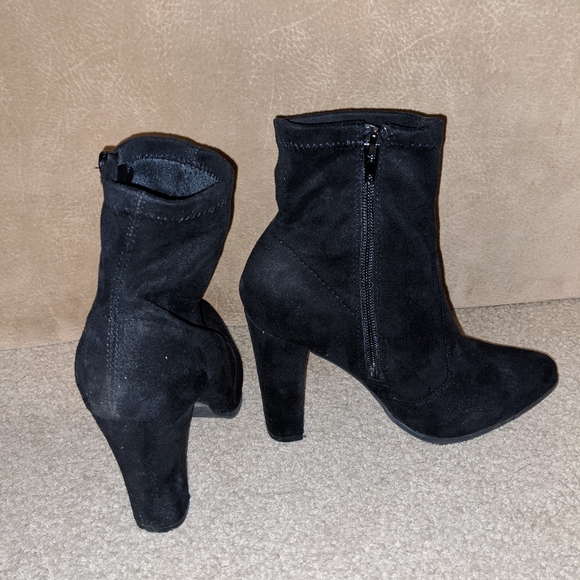 Booties - Picture 4 of 4